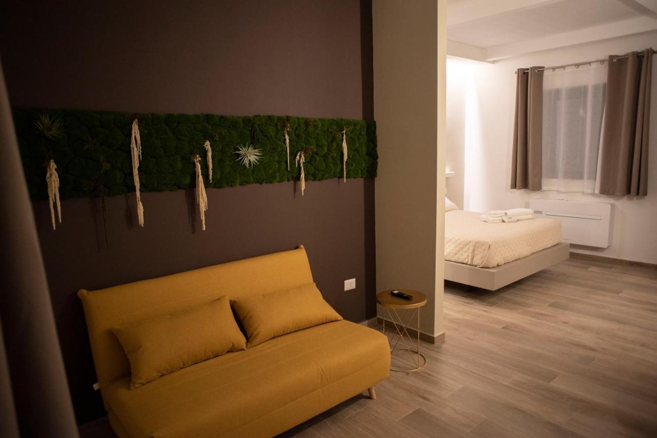House Room Civico 56 โครโตเน ภายนอก รูปภาพ