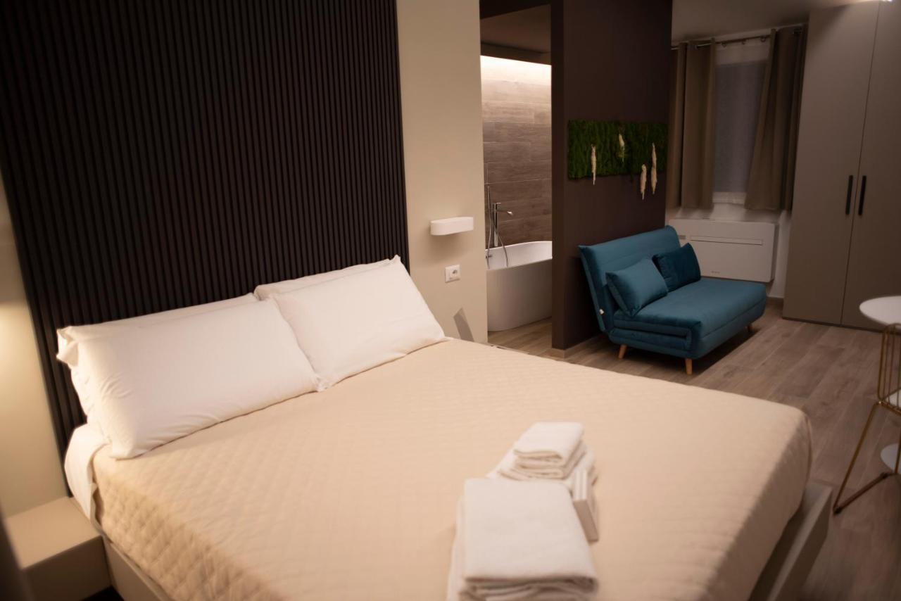 House Room Civico 56 โครโตเน ภายนอก รูปภาพ