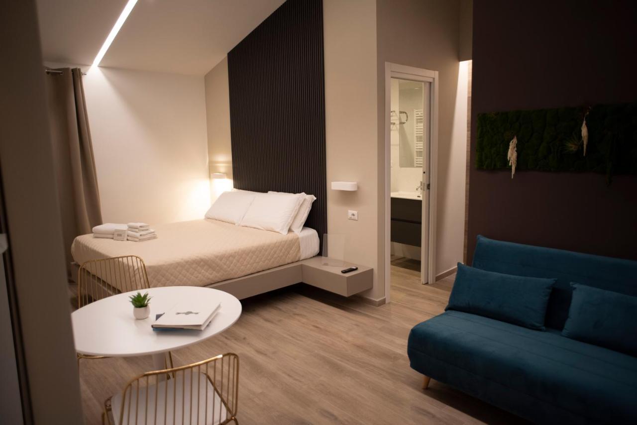 House Room Civico 56 โครโตเน ภายนอก รูปภาพ