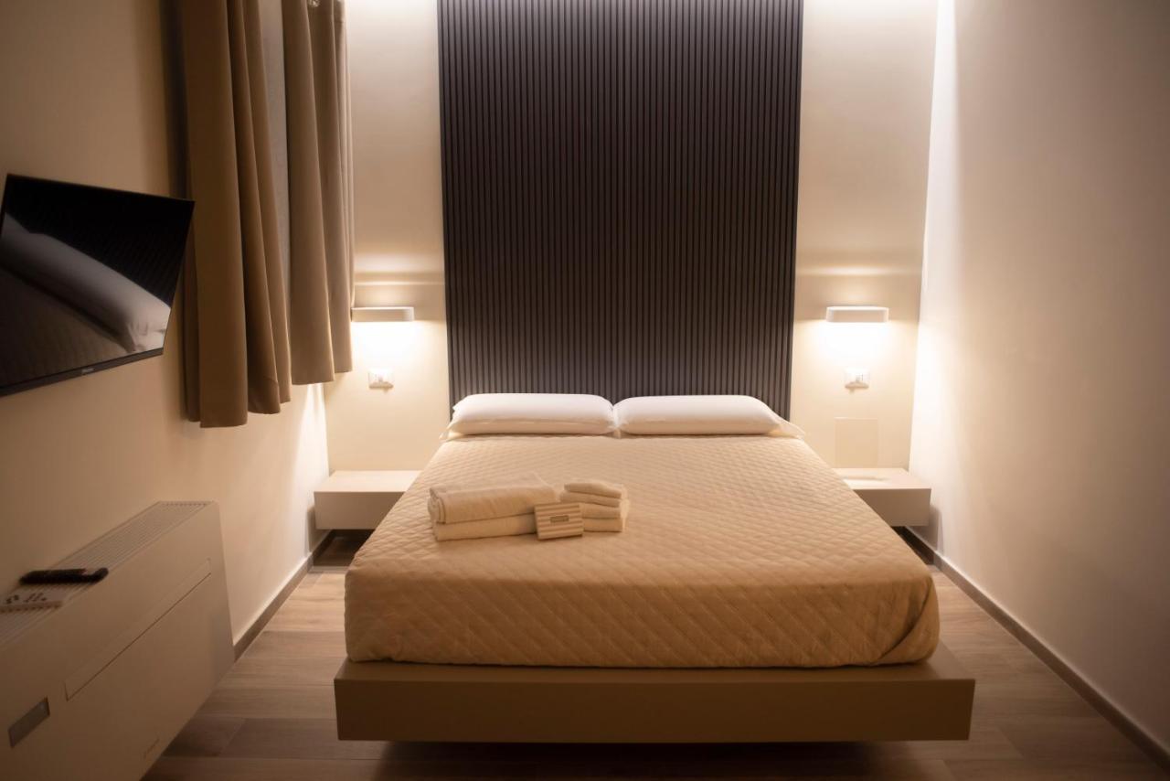 House Room Civico 56 โครโตเน ภายนอก รูปภาพ